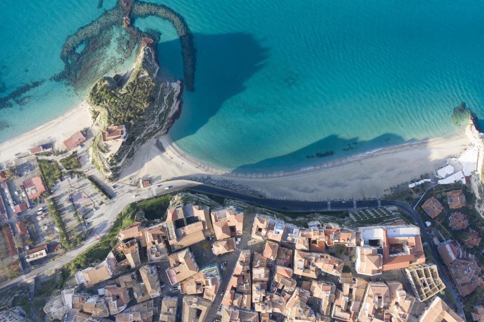 S'O Suites Tropea Extérieur photo